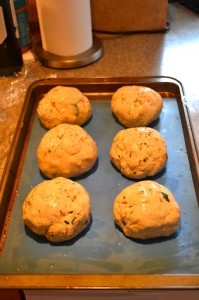 HEARTY WHOLE GRAIN BASIL BREAD