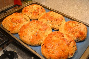 HEARTY WHOLE GRAIN BASIL BREAD