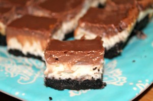 NUTELLA CHEESECAKE BARS