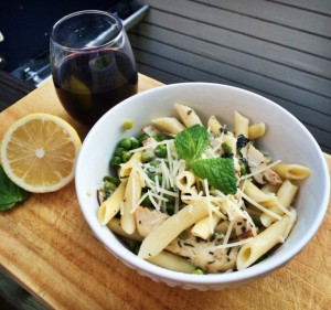 Fresh Summer Pasta with Lemon, Mint, Chicken and Peas