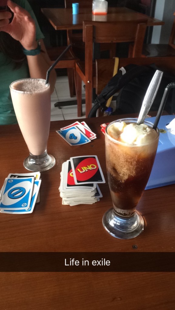 Coke float, chocolate shake and uno - why am I complaining?!