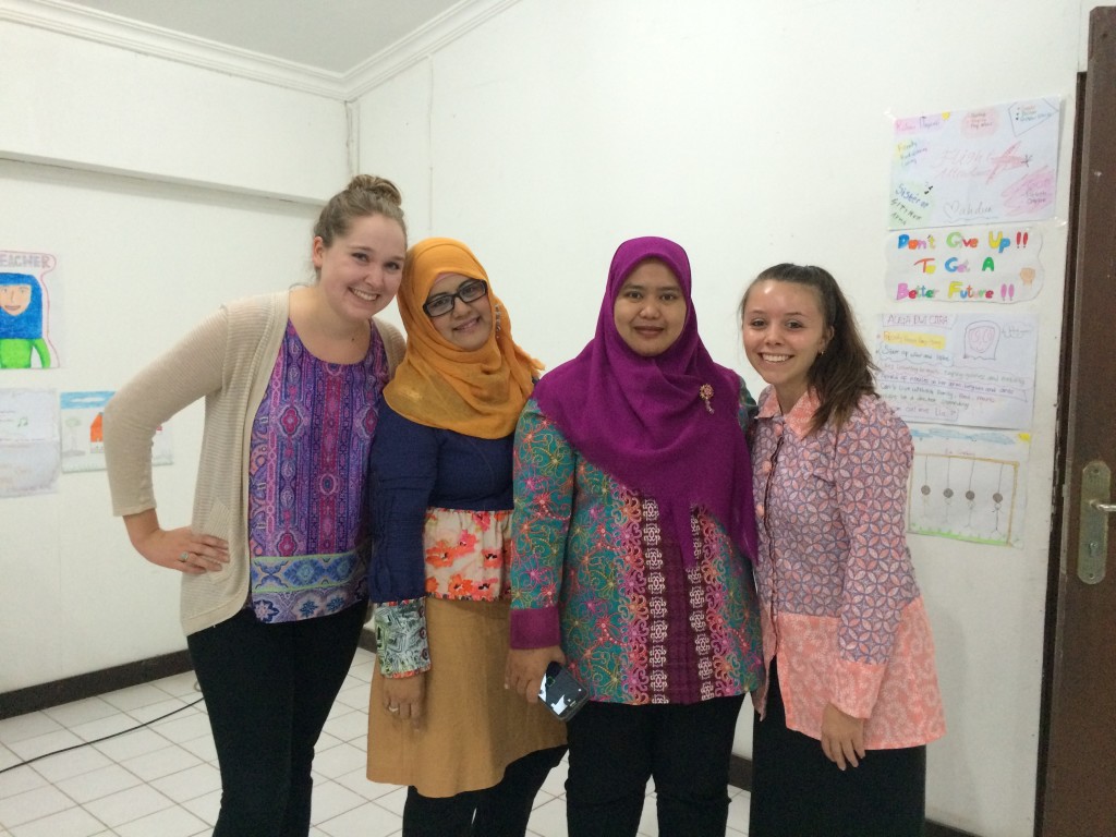 Our dear coteachers in Banjarmasin! Ibu Elvina and Ibu Novita
