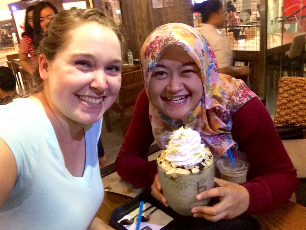 Frida, me and our bingsu :P